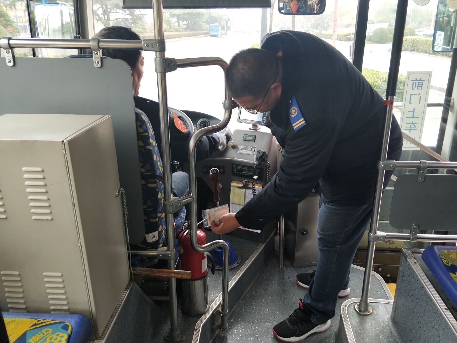 公交集團海通公交公司開展上路上線大檢查 助力城市創(chuàng)文